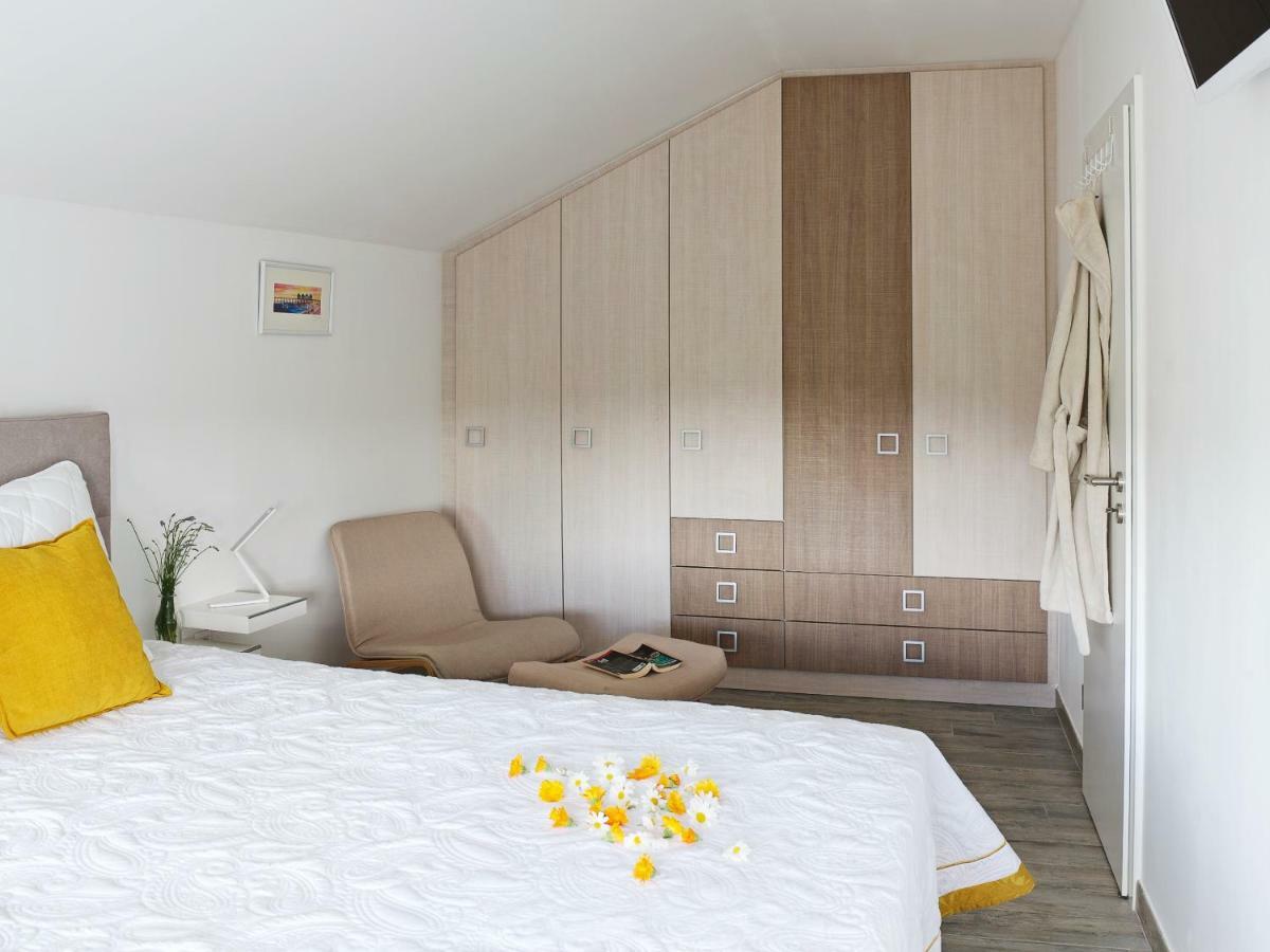 Holiday House Kalimero Primošten Esterno foto